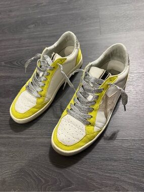 ShuShop White and Yellow Low-Top Sneakers with Silver Laces